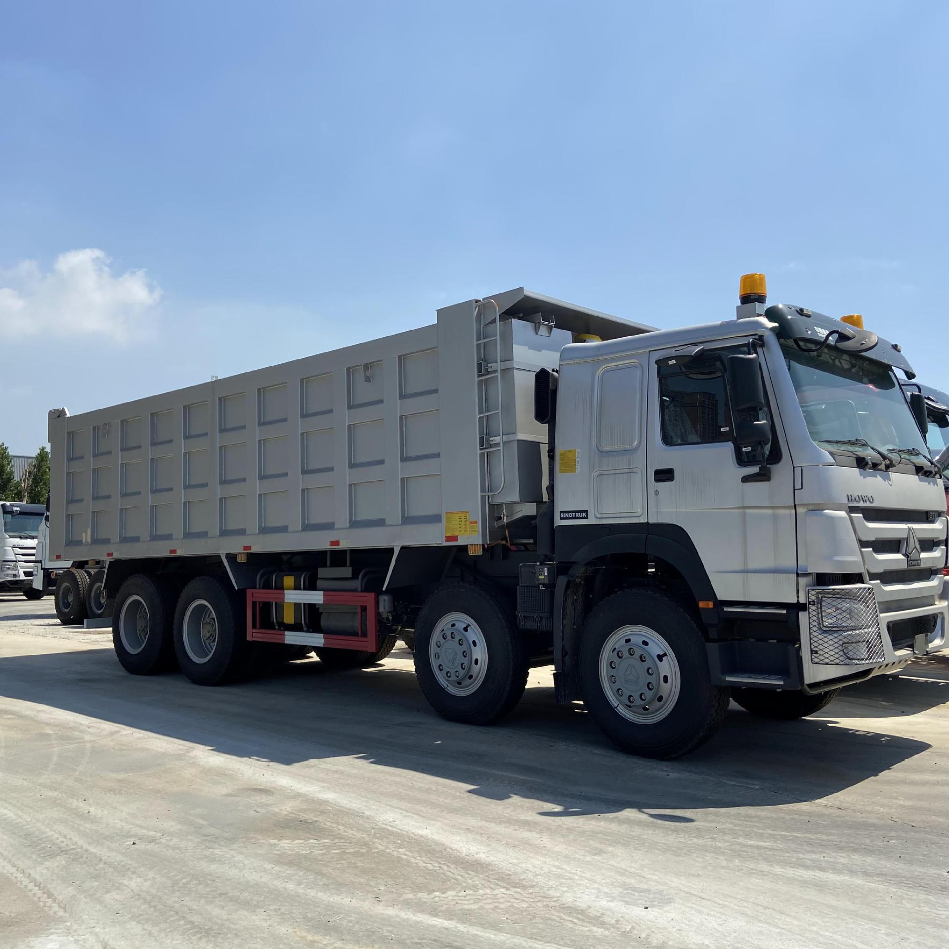 厂家供应豪沃8*4翻斗自卸车 371 375马力集装箱运输卡车 国三排放