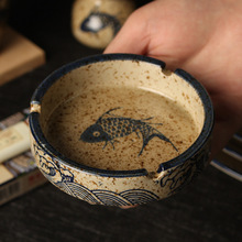 批发风鱼图复古烟灰缸陶瓷创意家用客厅烟缸时尚个性小号的烟头缸