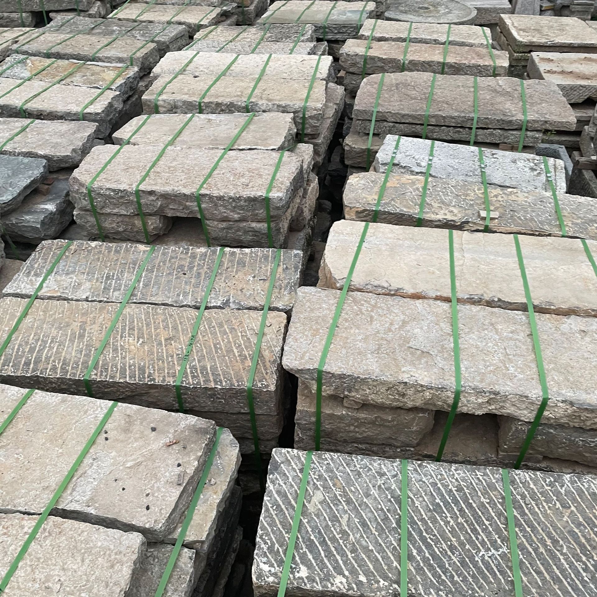 定制铺路老条石 公园花岗岩老石板 广场旧石条踏步石