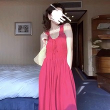 温柔风吊带连衣裙子女夏季2024新款网红爆款高端精致显瘦法式长裙