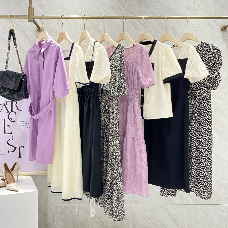 乐町 连衣裙新款杭州四季青服装女装品牌折扣一手直播货源批发