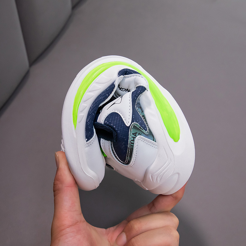 Boys' Sports Shoes Rotating Button Running Shoes for Primary and Secondary School Students Soft Bottom Comfortable Children's Casual Shoes Leather Surface Girls' Fashion