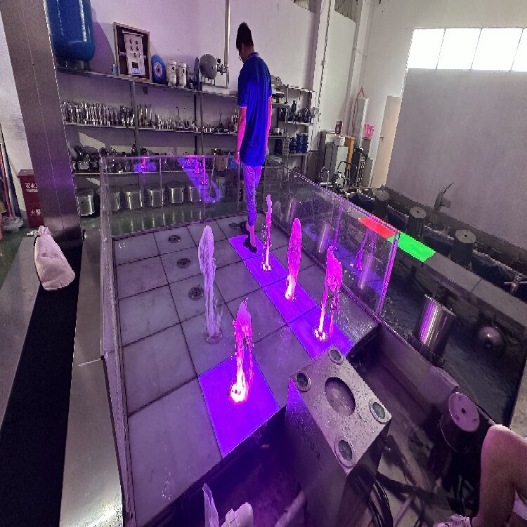 0 kg手势互动感应喷泉,喷泉水型可按需定制,越来越受到客户的喜爱,是