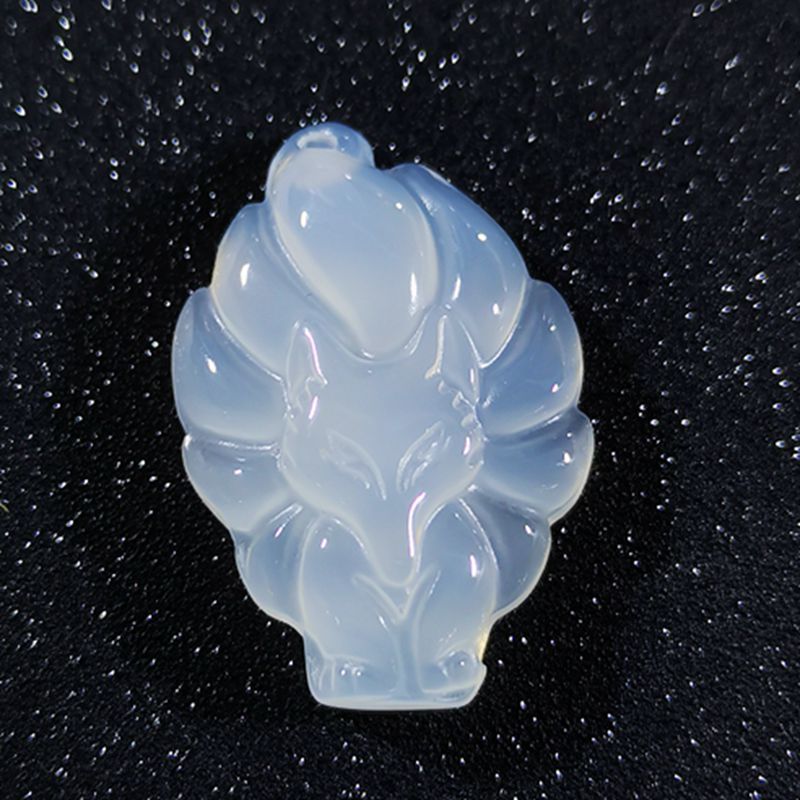 直播礼品冰白玛瑙九尾狐狸冰透白色九尾狐白玉髓九尾狐狸热卖爆款