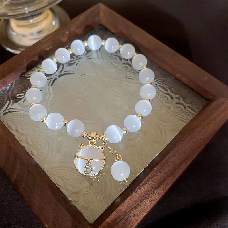 Korean New Fairy Temperamental Pearl Bracelet for Women Ins Style Light Luxury Niche Online Red Same Style Bracelet Wholesale