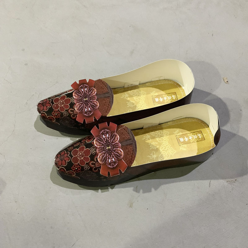 女士纸皮鞋布鞋仿真死人纸鞋子烧纸祭祀上坟清明扫墓上坟纸币银票