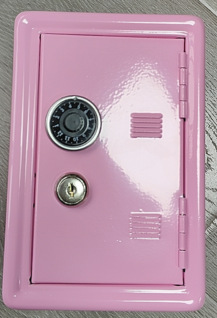 Mini Metal Safe Box with Lock Iron Box Cash Box Creative Gift for Children Savings Bank Key Safe Box Storage Box