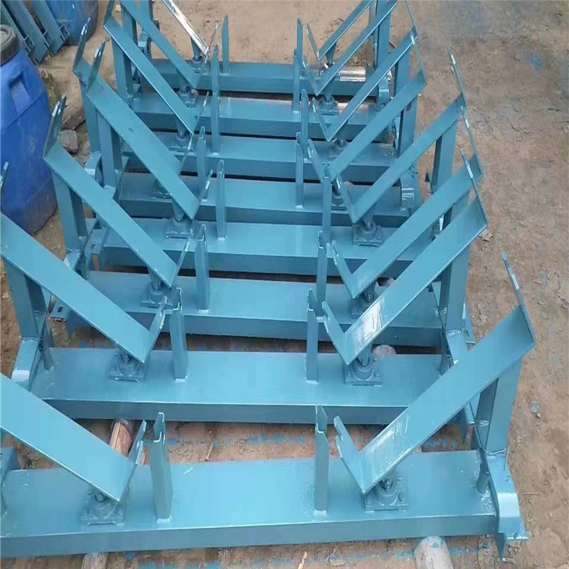 平行托辊支架调心托辊支架皮带机配件边支散支中支槽型托辊支架