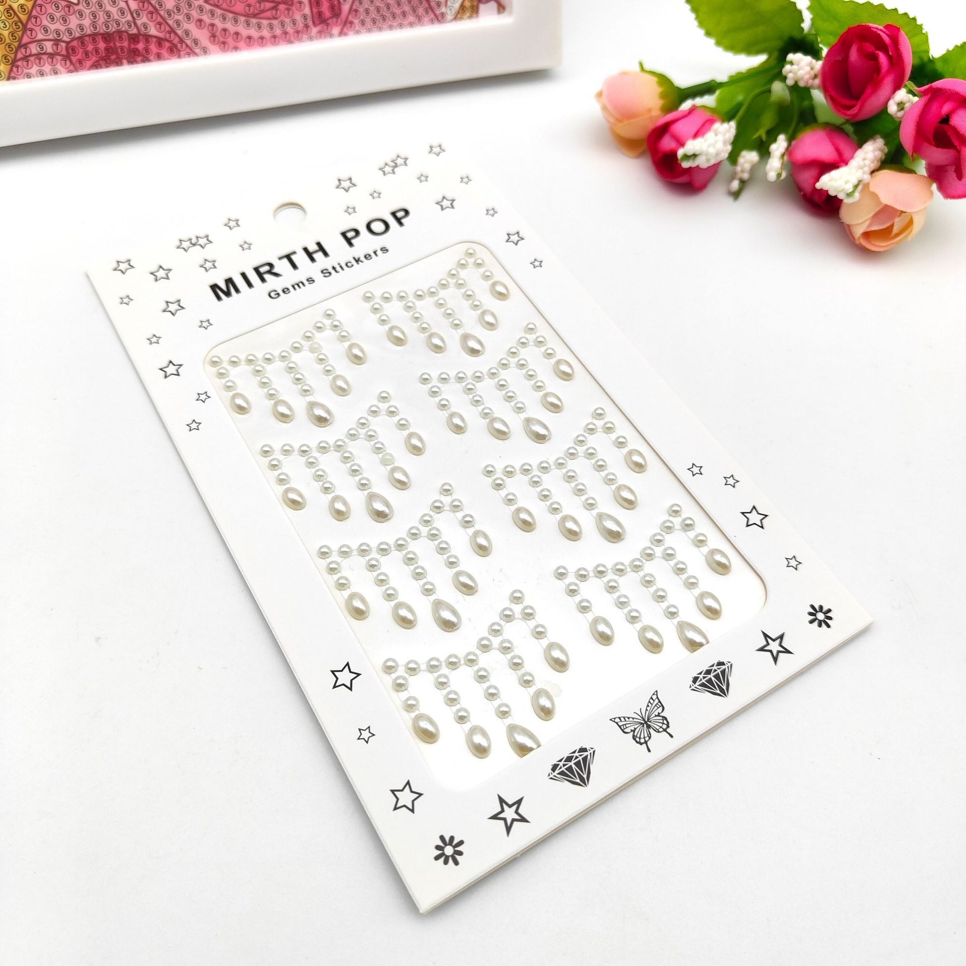 Stick-on Crystals Face Makeup Stickers Face Pearl Ornament Eye Makeup Light Diamond Tear Mole Diamond Rhinestones Paster Face Stage Makeup Makeup Stickers