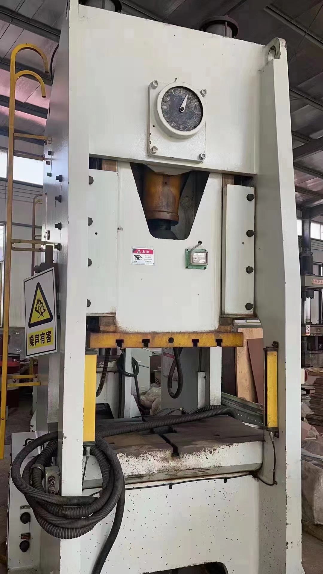 转让二手扬州锻压jy21-100吨闭式单点压力机二手100吨压力机