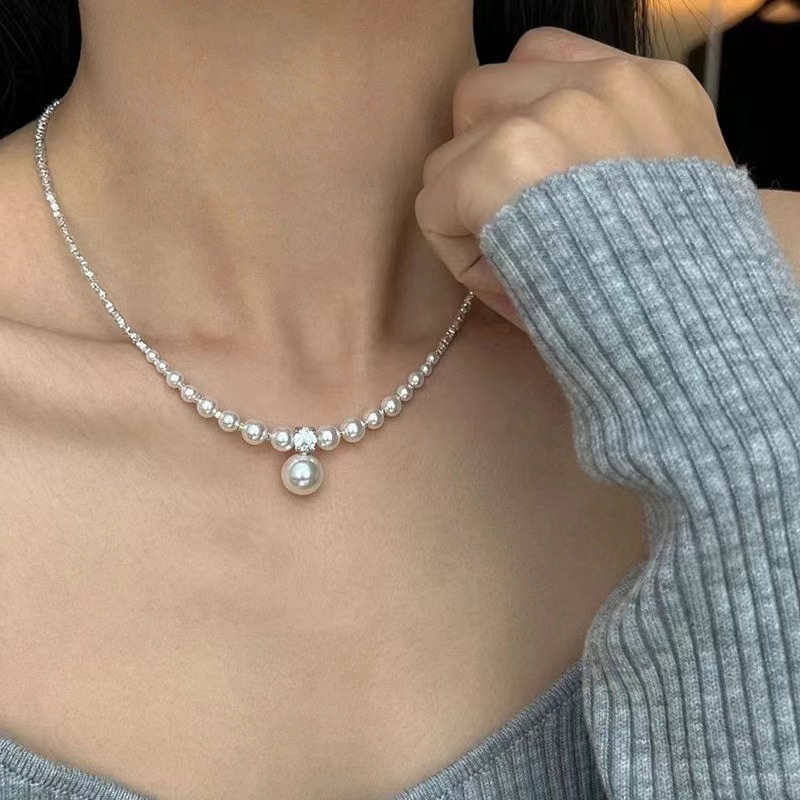 Silver Pearl Necklace Small Design High-Grade Simple Temperament Clavicle Chain Women's Square Sugar Small Diamond Light Luxury Exquisite Necklace
