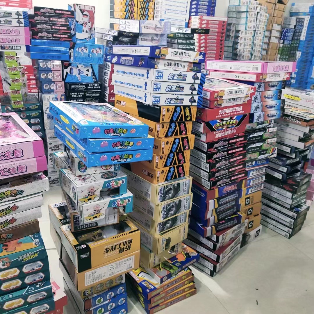 抖音爆款的玩具地摊19元29元39元模式玩具套装儿童玩具车批发摆摊