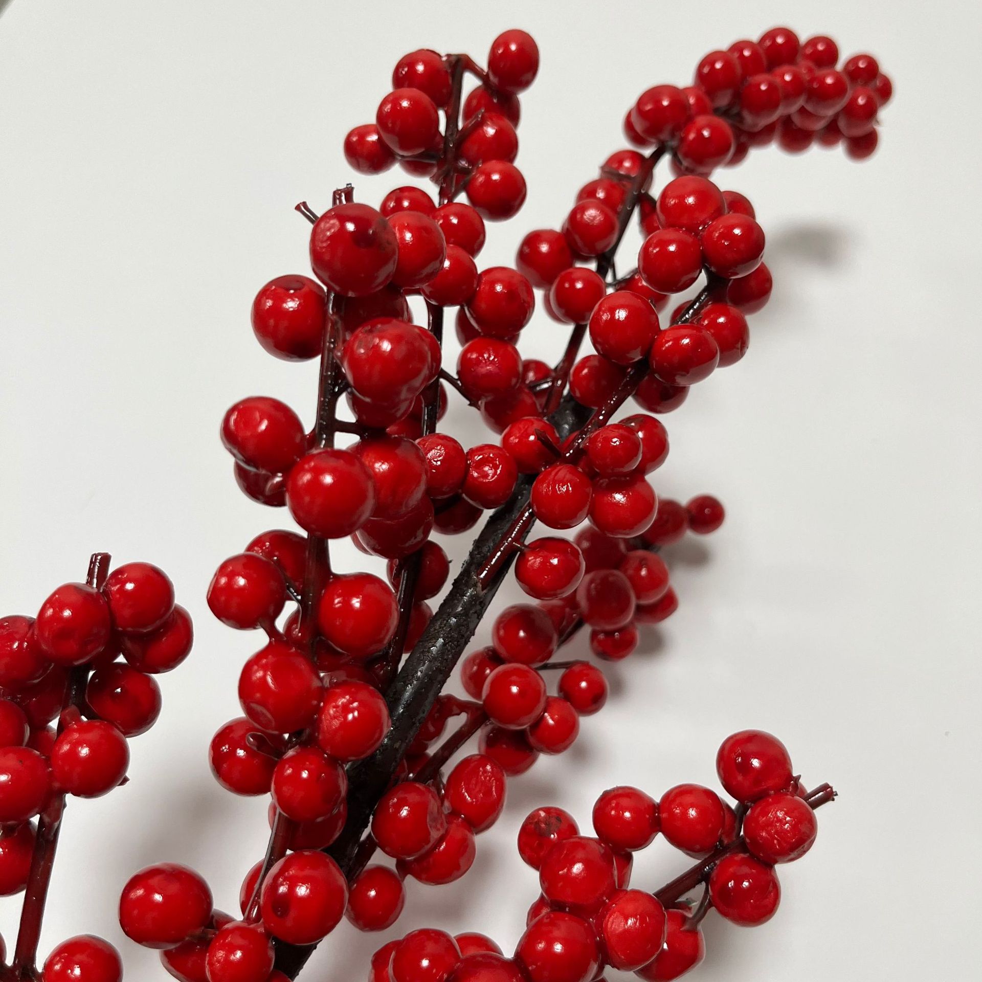 厂家现货批发大果冬青144北美冬青18叉红果高仿真泡沫冬青