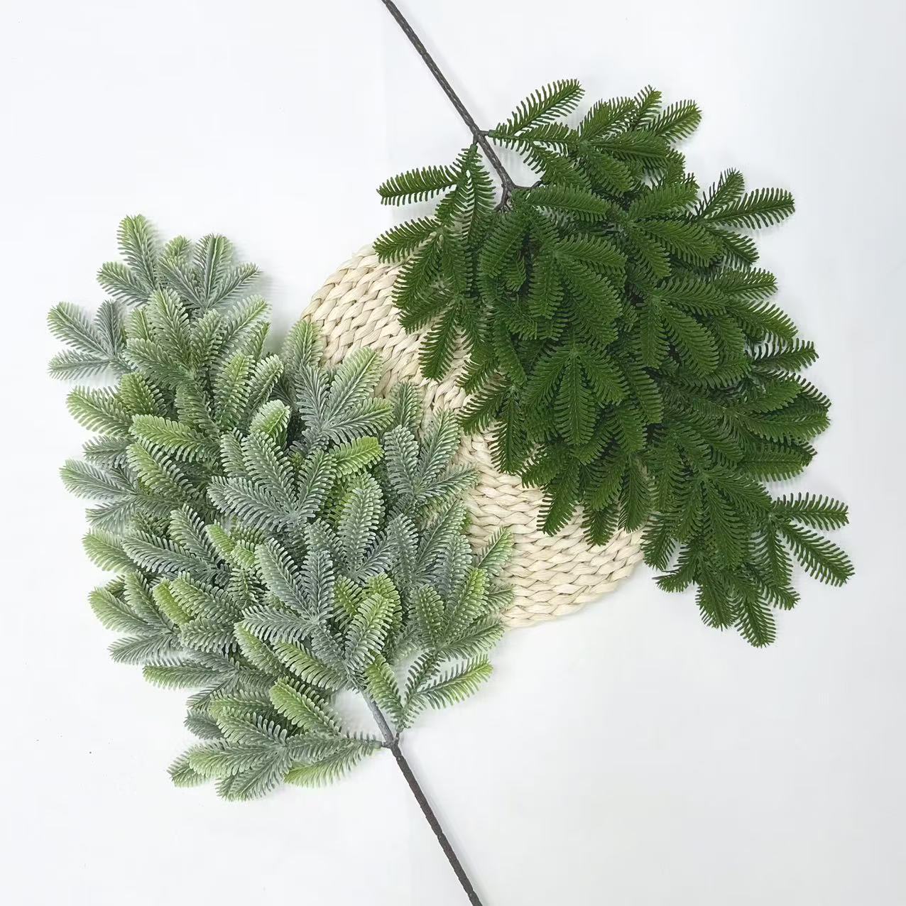 仿真绿植圣诞松针树枝软胶手感圣诞树造景松枝绿植气氛布置跨境