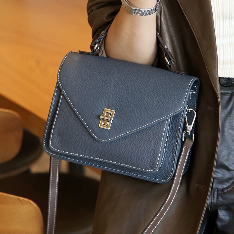 真皮手提包包女斜挎包质感邮差包女通勤小方包时尚潮流大牌爆款包