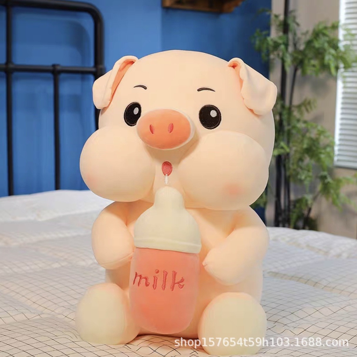 可爱猪猪公仔奶瓶猪玩偶小猪毛绒玩具超大布娃娃生日礼物送女生