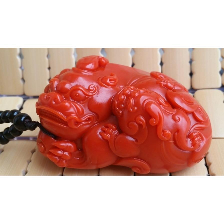 南红玛瑙貔貅手把件精雕柿子红母子貔貅手玩件玛瑙招气质兽