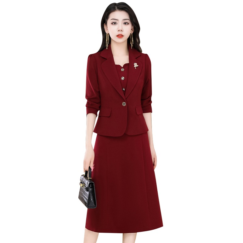 Happy Mother-in-Law Wedding Dress Usually Wearable Dress for Women 2023 New Spring and Autumn Mom Dress Wedding Dress Red Suit