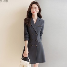 高级感灰色西装连衣裙女秋季时尚设计感气质小黑裙双排扣连体裙子
