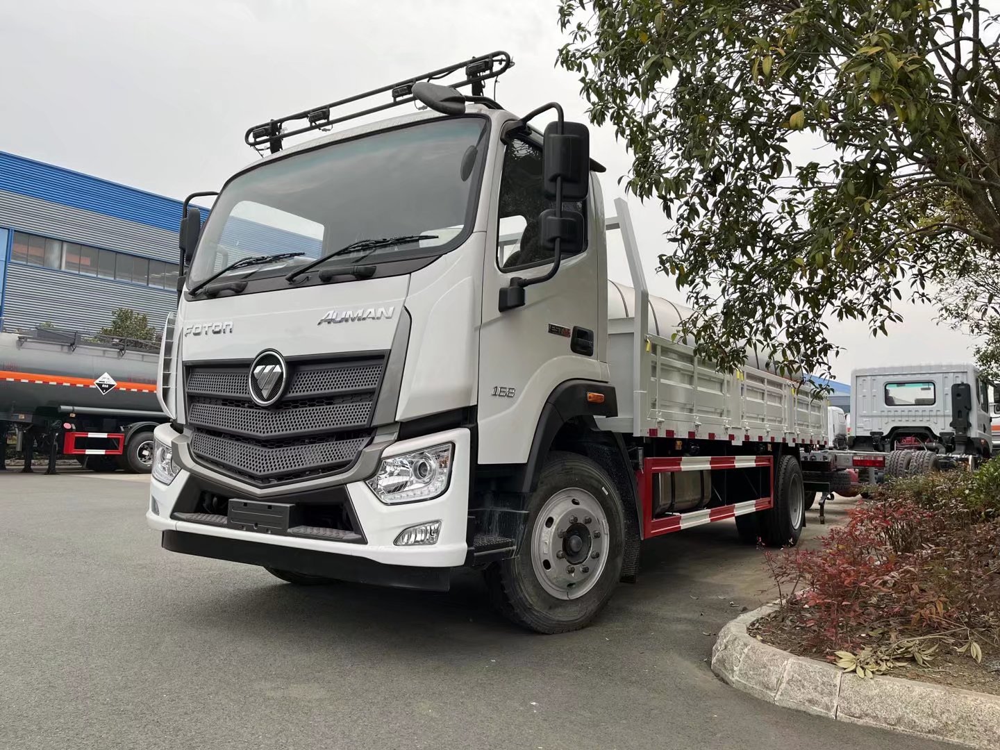 10吨货车 出口右驾6.1米福田欧曼载货汽车 载货汽车厂家直销