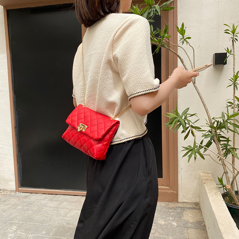 One Piece Dropshipping Japanese and Korean Simple Small Square Bag Fashion Diamond Embroidered Chain Shoulder Women's Corssbody Bag Foreign Trade Wholesale
