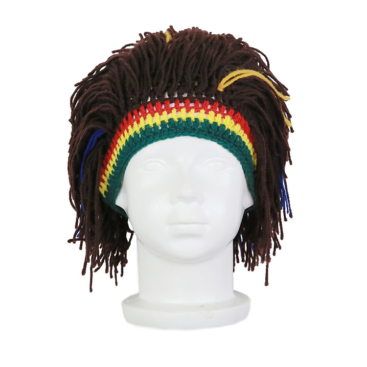 滑雪帽采用腈纶纱手工制成在秋天或冬天寻找一个有特殊外观的滑稽帽子