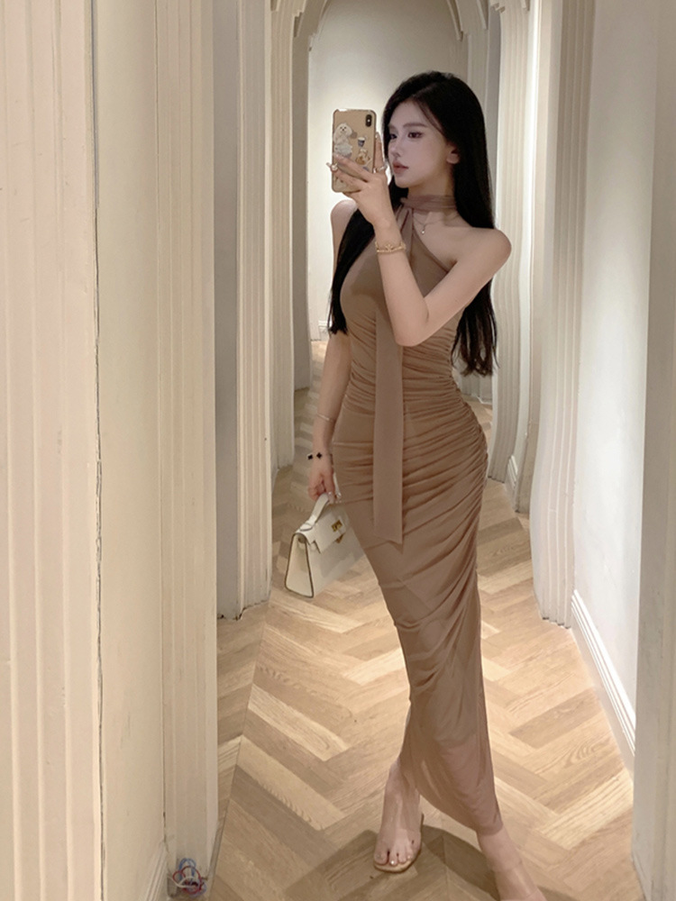 无袖挂脖系带高端气质连衣裙女高级感气质名媛女神范包臀长裙跨境