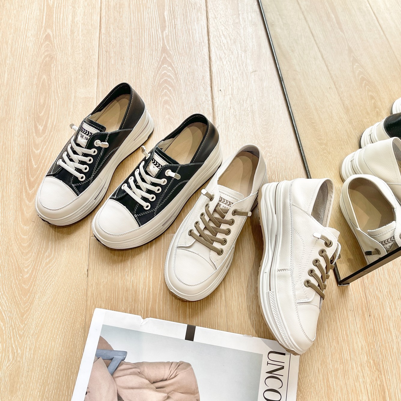 东大门韩版简约百搭休闲板鞋女春秋新款真皮浅口一脚蹬平底小白鞋