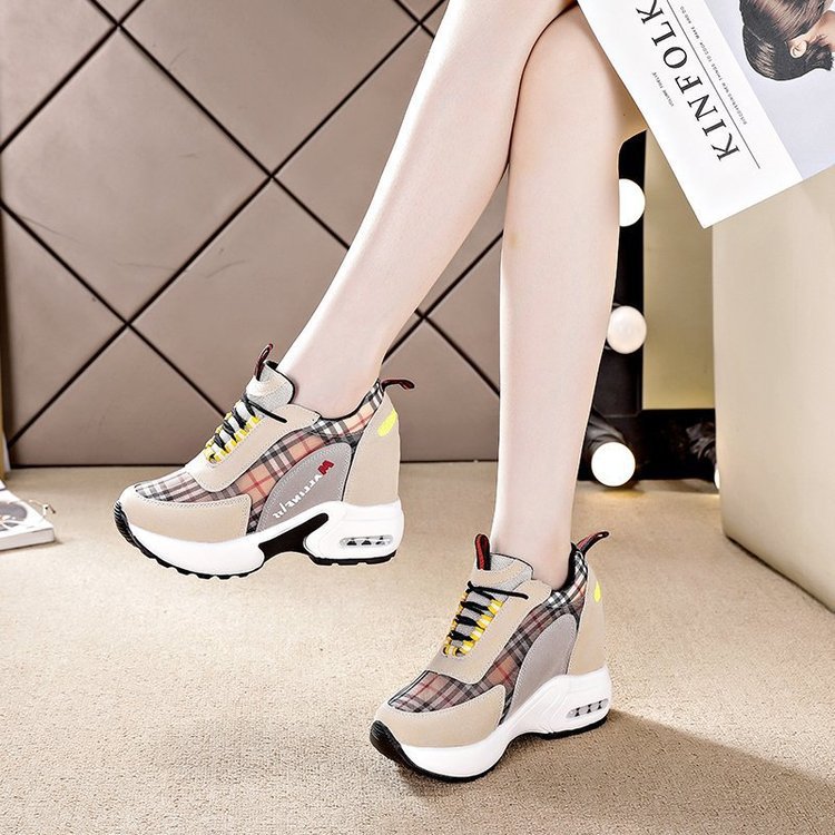 内增高运动鞋女2020秋季新款厚底学生韩版高跟显瘦休闲坡跟旅游鞋