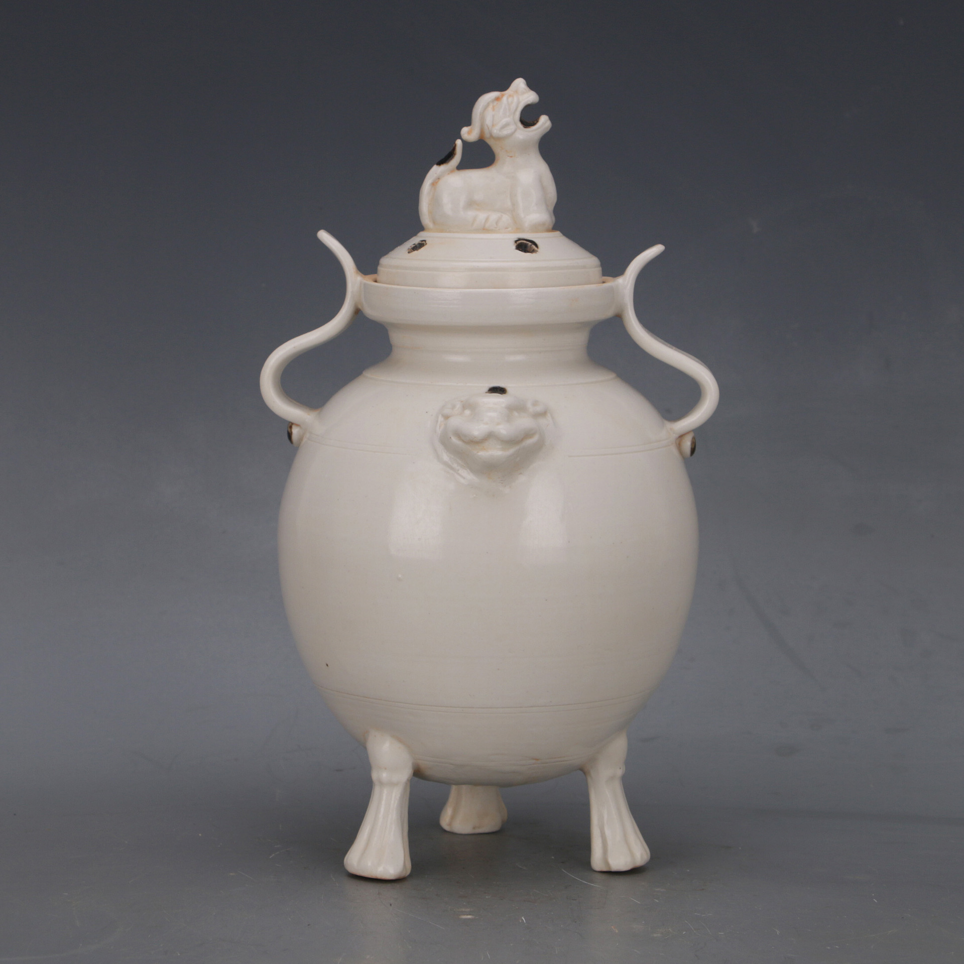 宋 定窑白釉点彩狻猊三足香薰炉 仿古老物件出土古瓷器收藏摆件