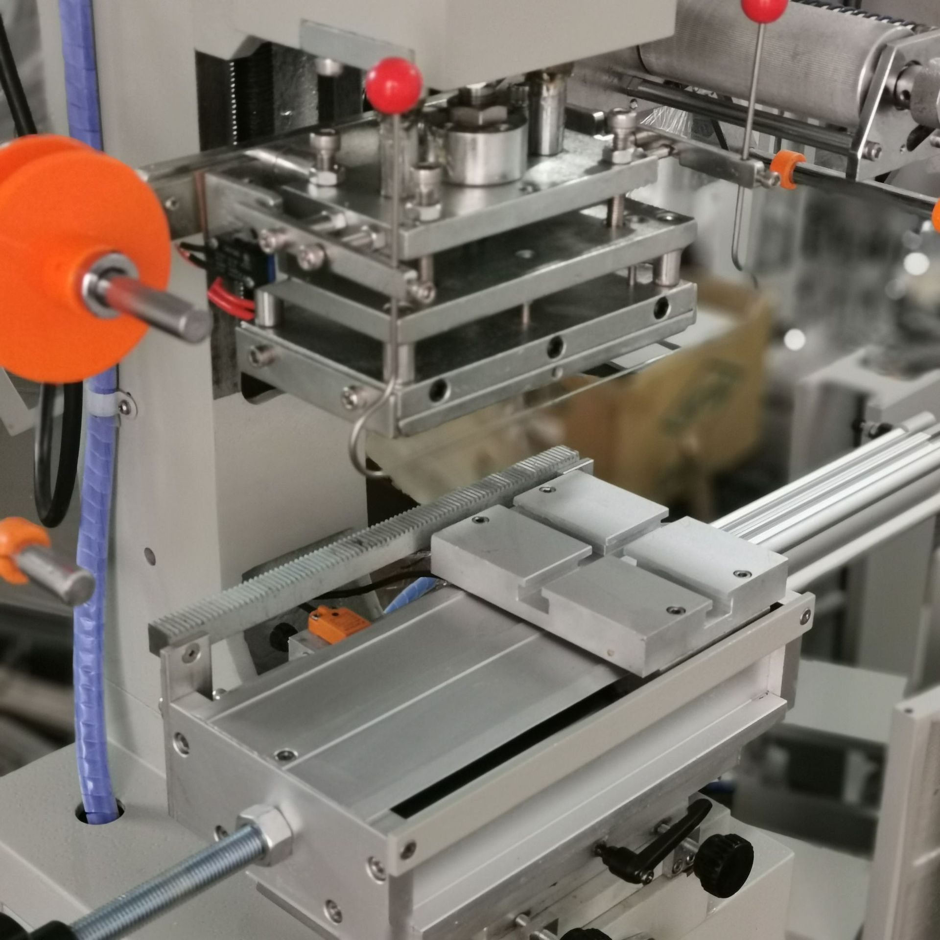 厂家小型平圆两用烫金机皮革商标logo压花机烫金压痕机烙木压唛机