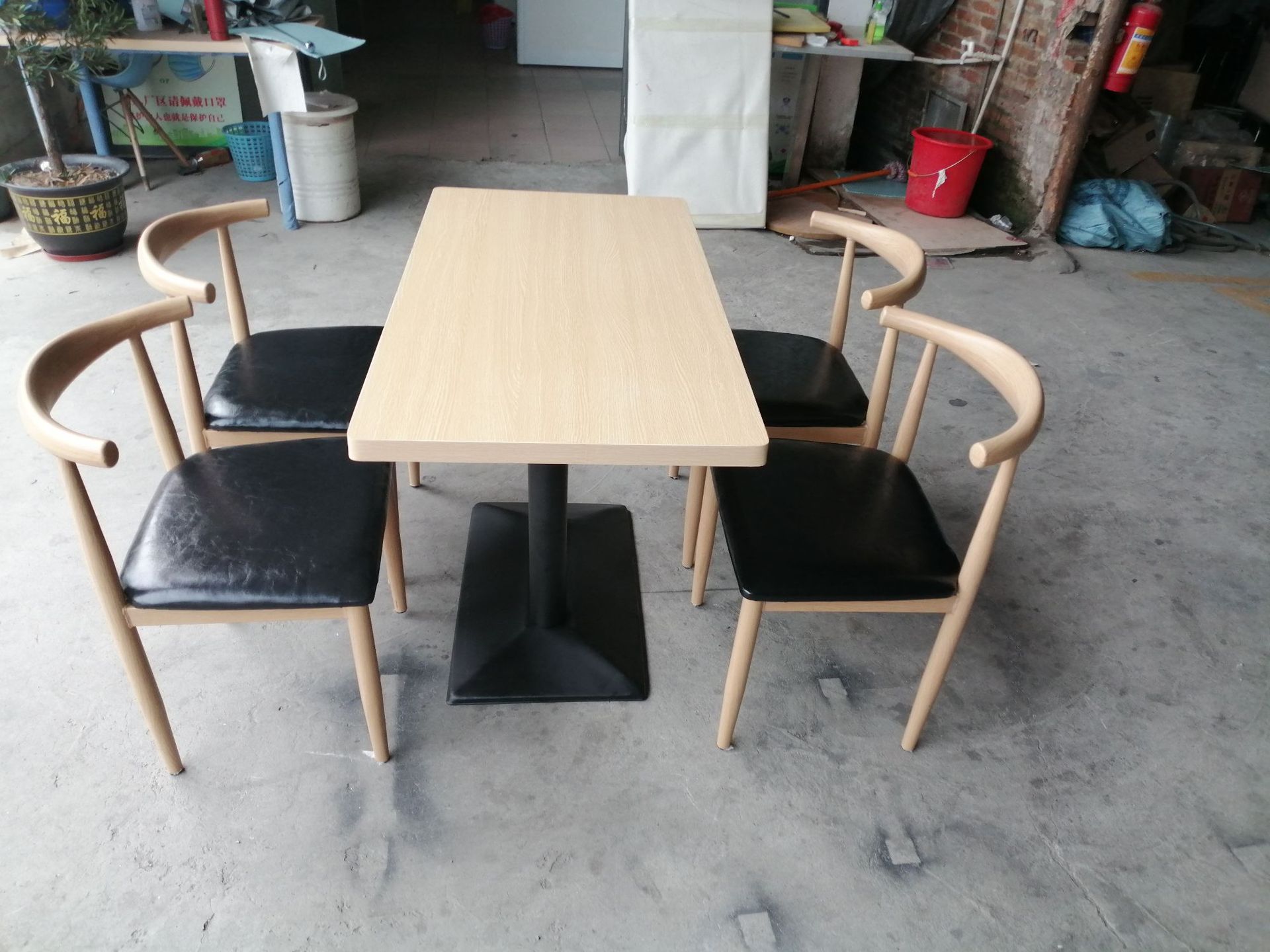 0成交133套供应奶茶店四人位快餐桌椅批发学校员工食堂餐厅连体快餐