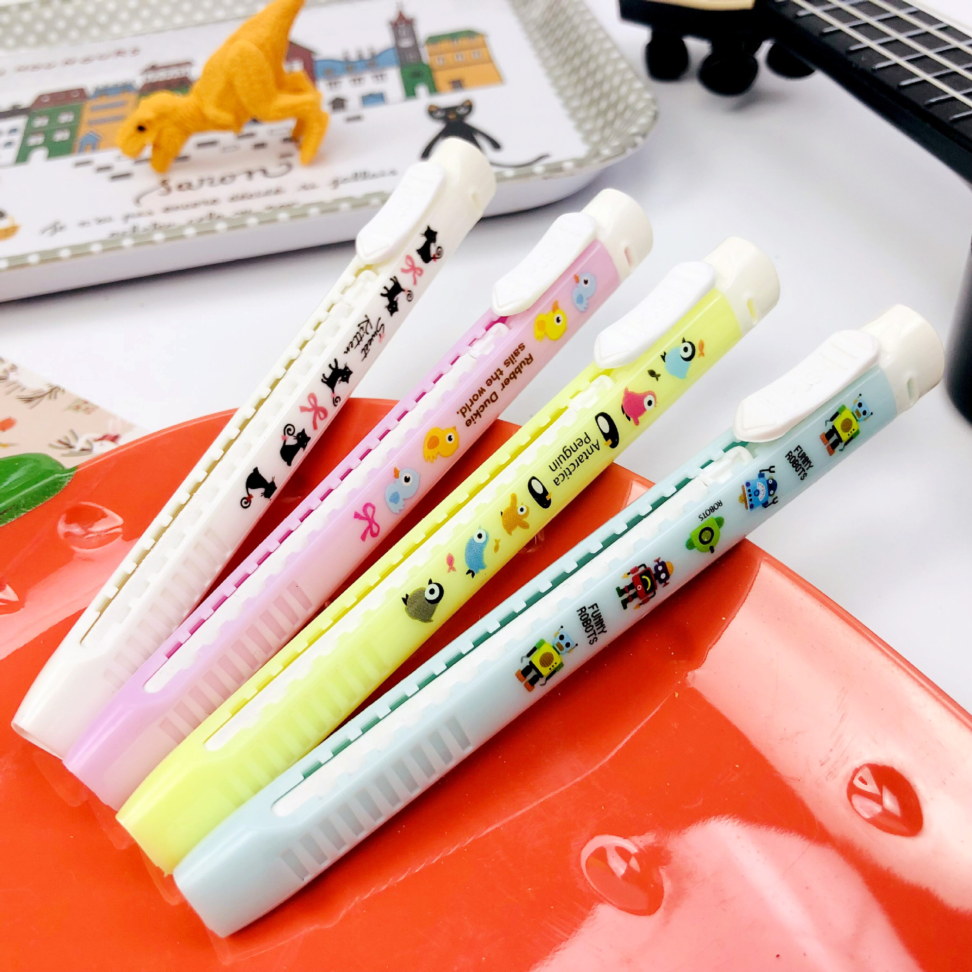 新代小学生可爱卡通橡皮笔儿童三角推拉式长条创意伸缩笔形橡皮擦