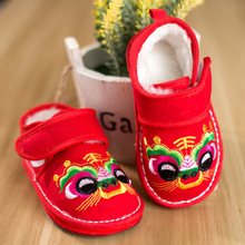 男女宝宝周岁绣花加绒虎头鞋胶底冬款婴儿学步鞋中国风HTX020