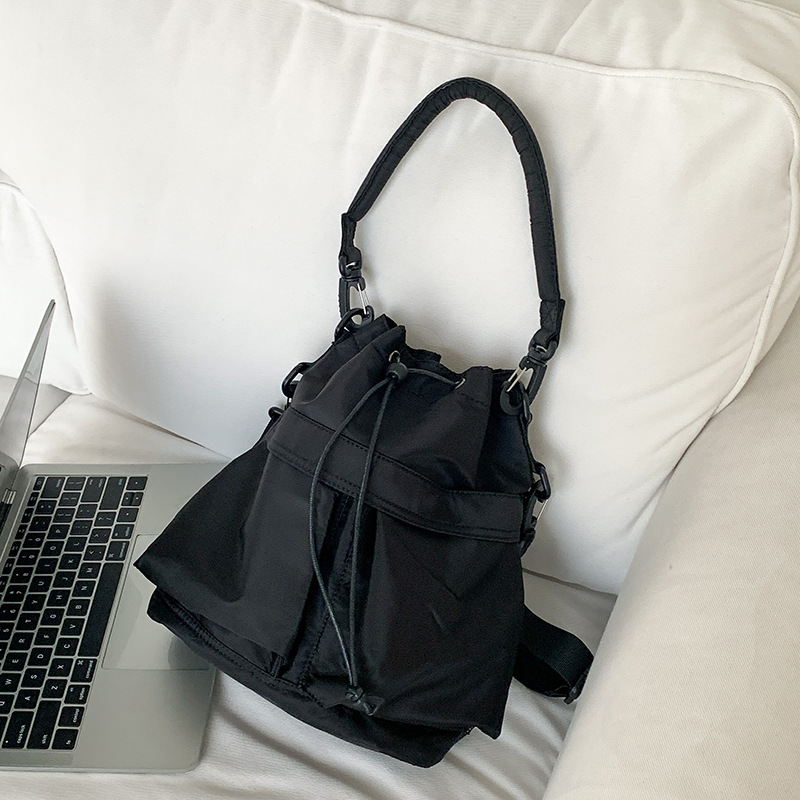 Women's Shoulder Bag Versatile Large Capacity 2023 Spring New Nylon Handbag Niche High-Grade Underarm Messenger Bag