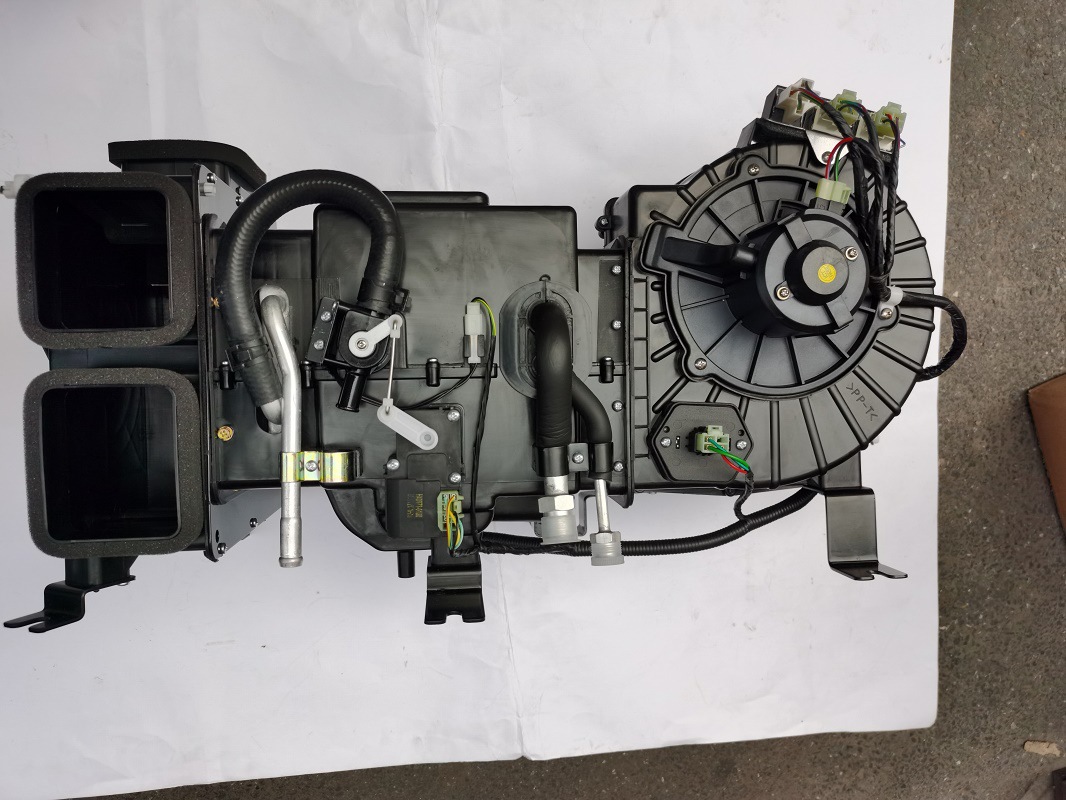 斗山大宇挖机空调蒸发器总成dh220/215/225/300-7-9dx蒸发箱总成