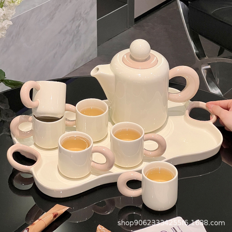 乔迁茶具陶瓷杯具套装家用奶油风客厅高档茶杯轻奢水壶下午茶杯子