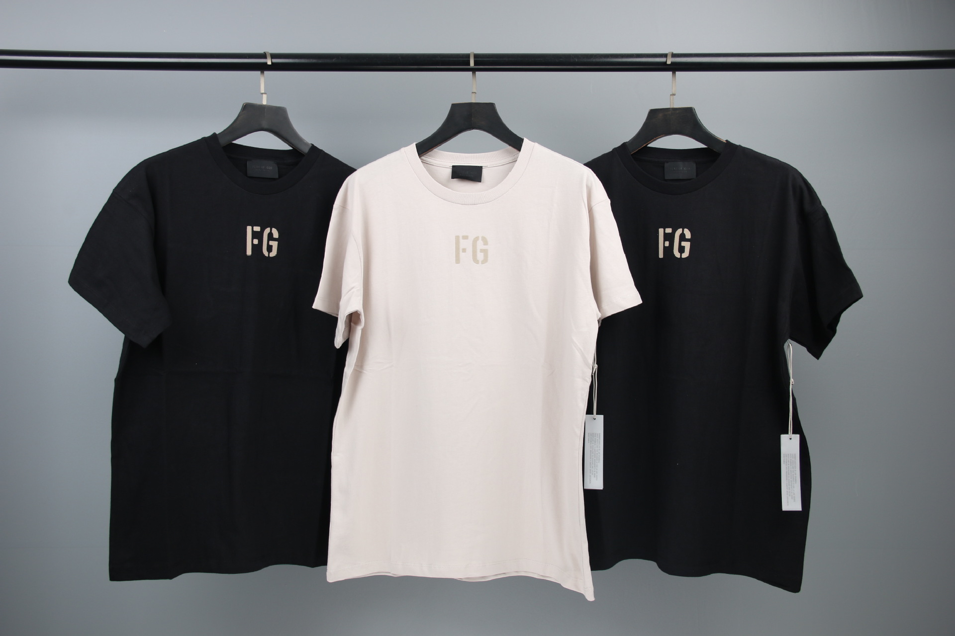 fear of god fog主线fg植绒印花水洗白黑短袖落肩高街t恤情侣