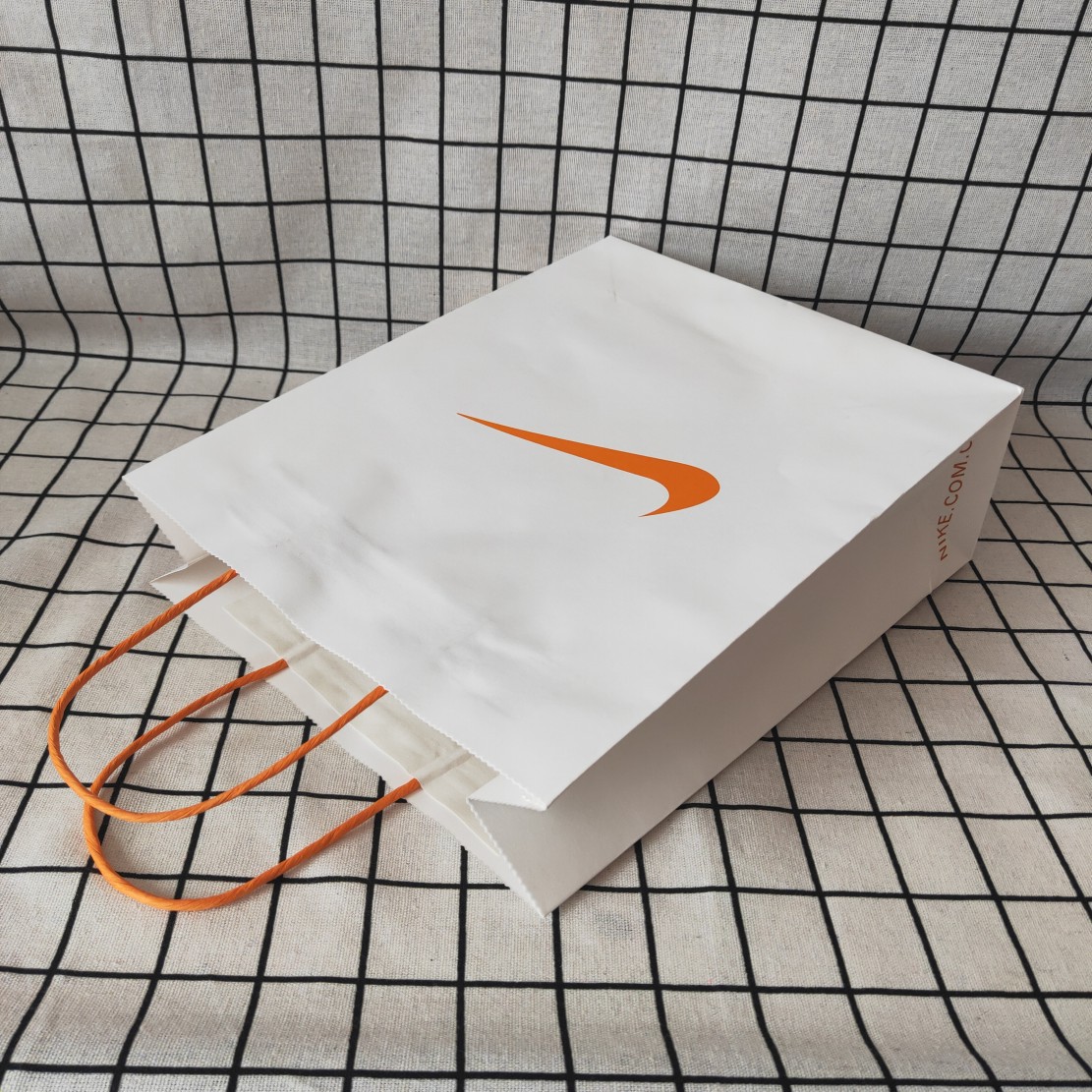 现货 耐克nike环保纸提绳白牛皮纸袋手提袋 鞋盒服装购物袋可加印