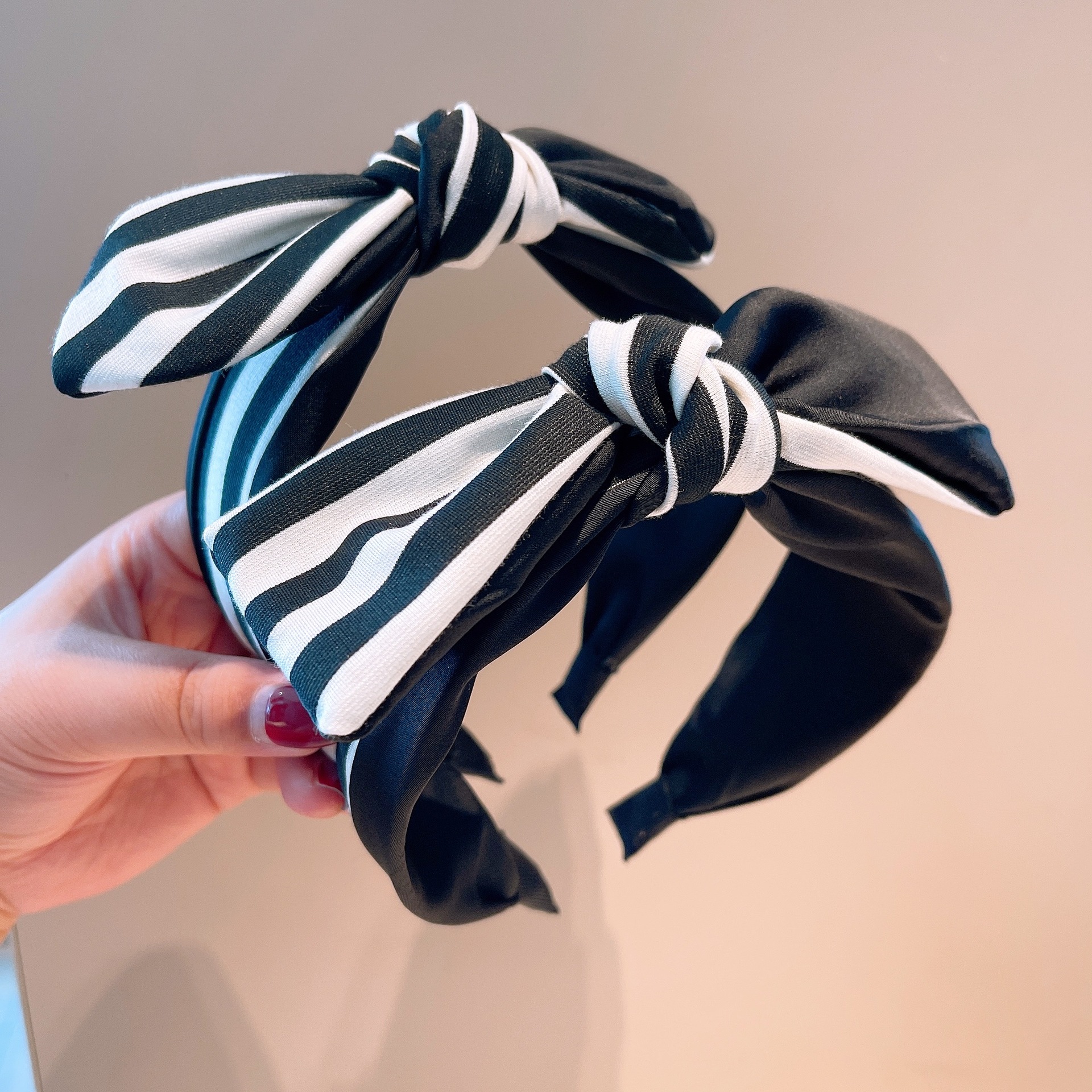 韩国东大门～秋冬新款复古海军黑白条纹拼色蝴蝶结发箍发卡头饰品