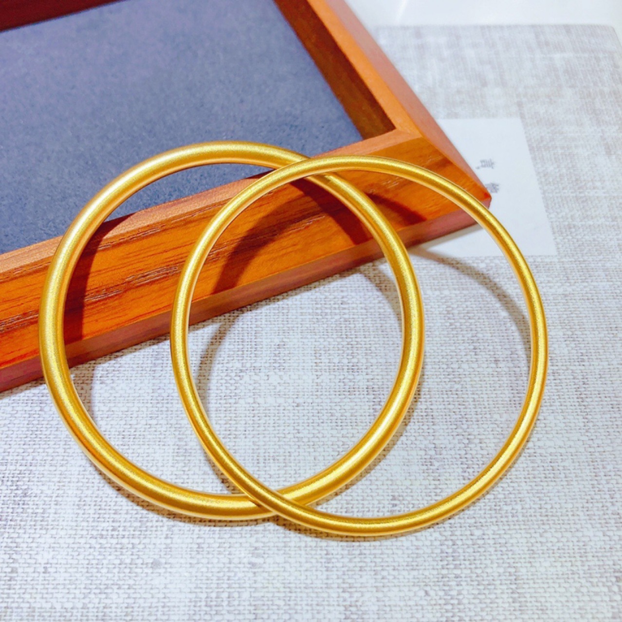 黄金古法手镯女水贝纯金首饰光圈足金999手镯