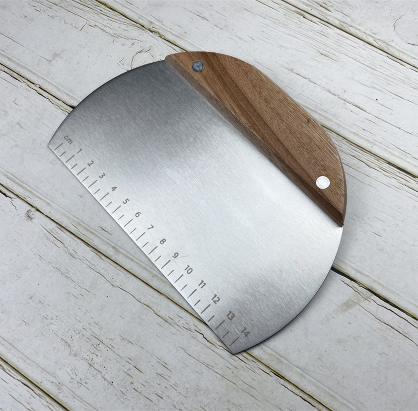 热销不锈钢切面刀半圆带刻度面团切刀 蛋糕奶油刮刀烘焙工具刮板