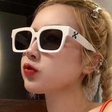 跨境新款潮流太阳镜时尚简约大框遮阳墨镜个性X雪花装饰网红眼镜