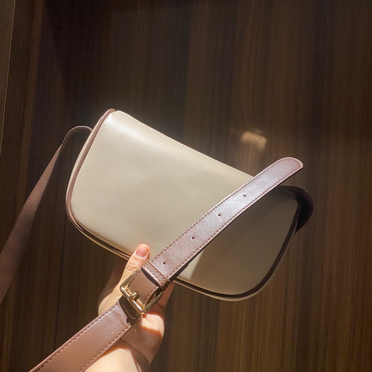 8822 拼色枕头包宽肩带女包-阿里巴巴