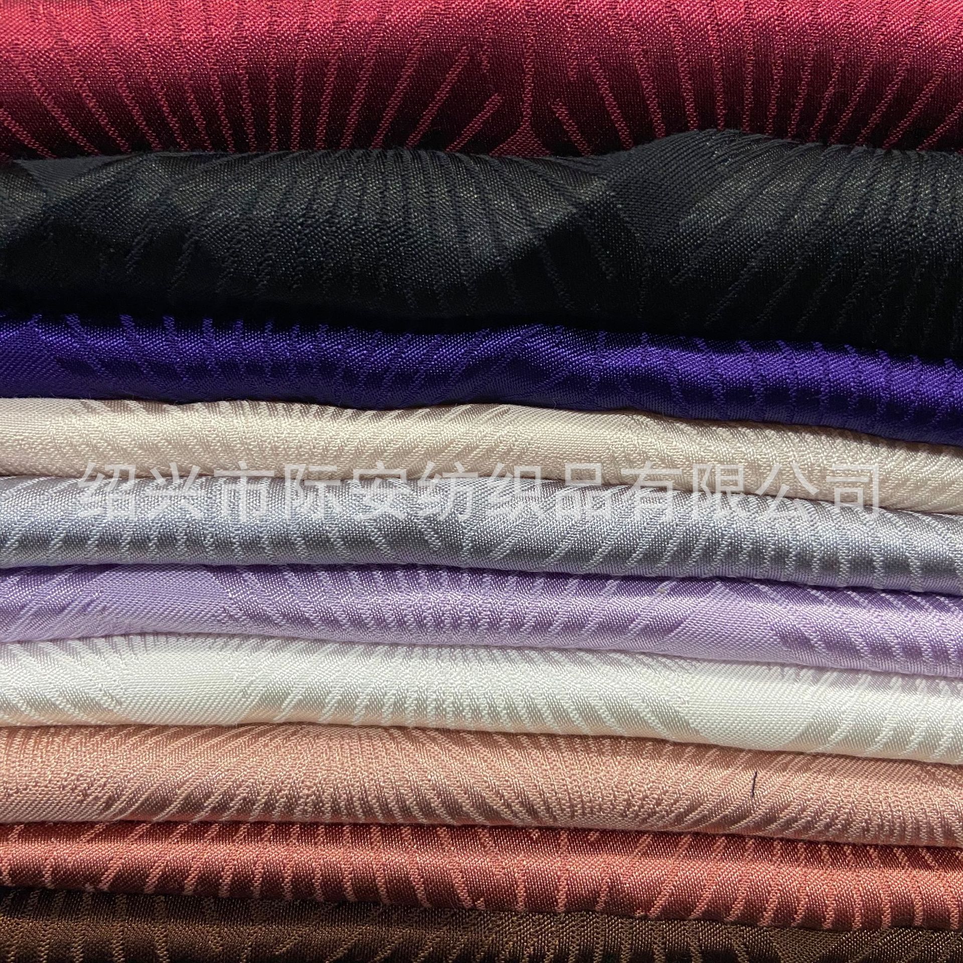 梭织钻石纹提花面料春夏装人丝人棉新款面料唐装汉服面料备色卡