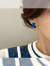 克莱因蓝耳环韩国小众设计感女夏天2022年新款潮气质网红耳钉耳饰