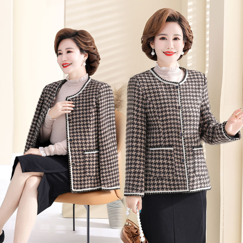 妈妈春装气质小香风外套中老年女装春秋时尚高贵短款上衣洋气50岁