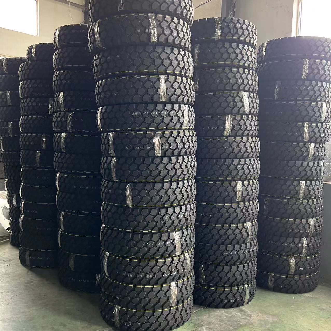 依维柯2046巡逻车 255/100r16 黄海正品 特种越野轮胎