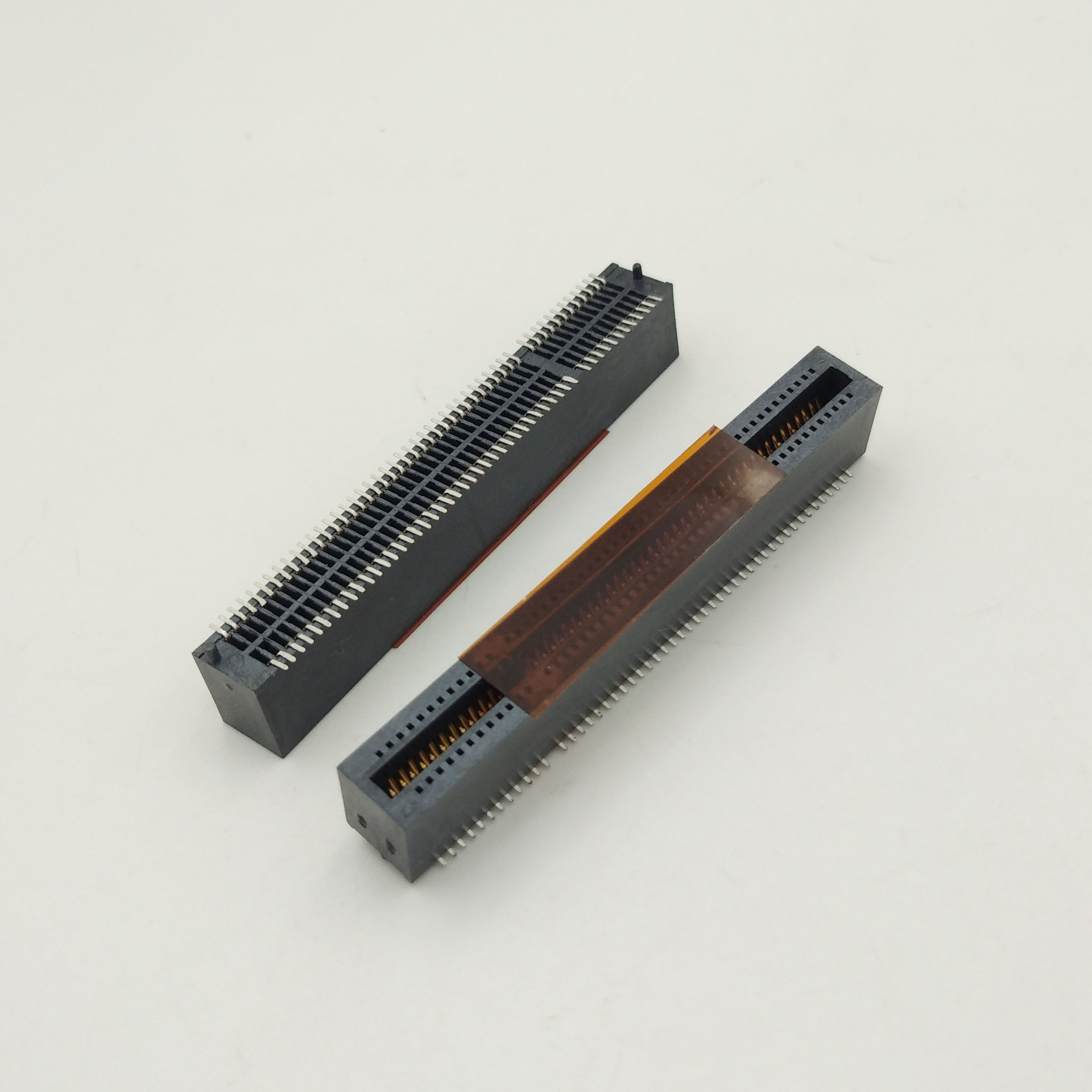 btb 100p 1.0mm间距 立贴 泰科板对板连接器 1-1775520-1