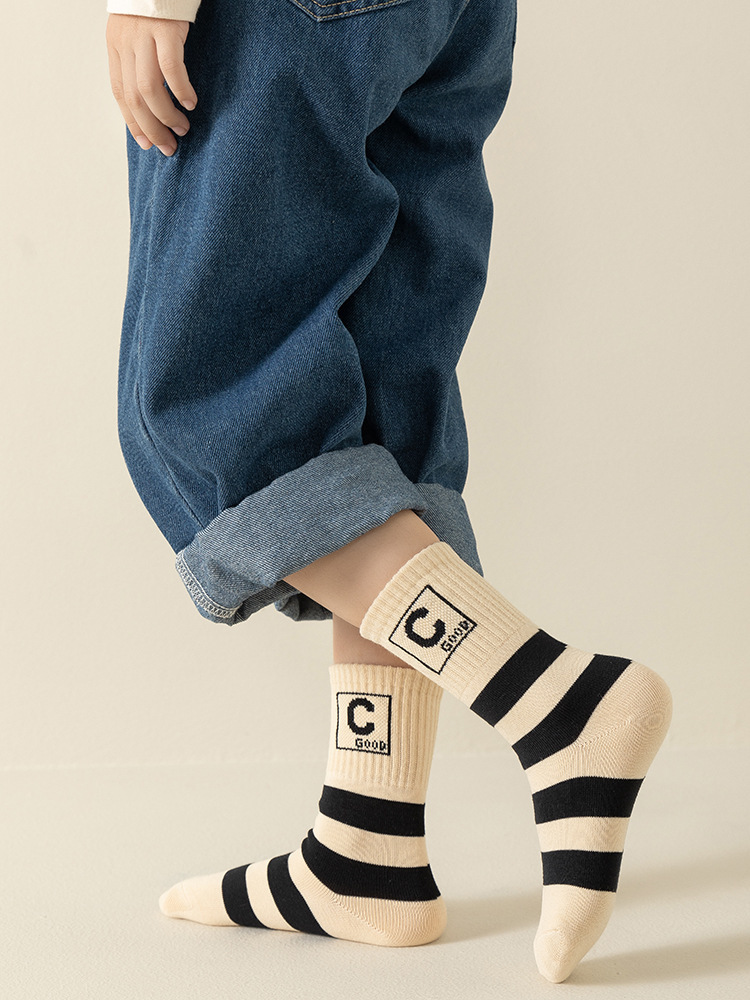 Boys' Autumn and Winter Cotton Socks Children's Korean-Style Striped Letter Fashion Socks Girls' Baby Sports Mid-Calf Socks Tiktok Hot